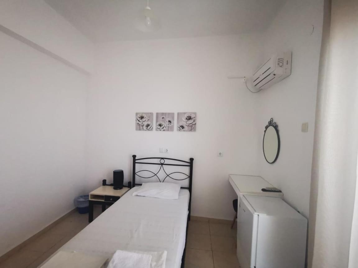 Nikos Hotel Diafánion Esterno foto